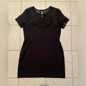 Like new condition Banana Republic size 14 dress